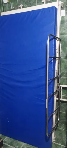 Colchão Hospitalar + cama+ colchão D33. 