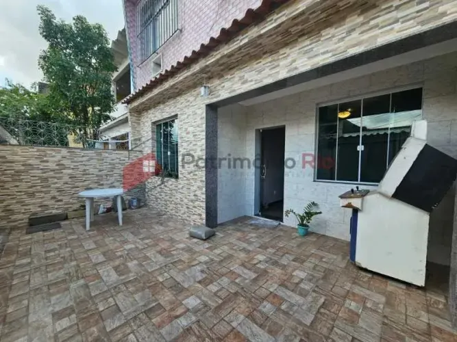 Apartamento tipo casa - todo reformado - 2 quartos - quintal