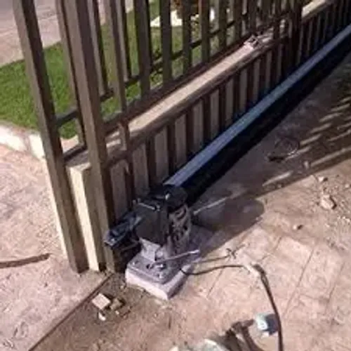 Manutenção em portão, janelas e portas