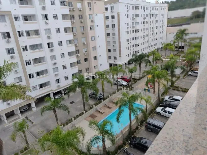 Apartamento em Fazenda Santo Antônio - São José