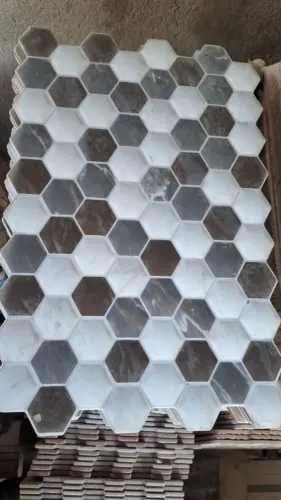 Revestimento hexagonal mosaico nero 34 x 50 Pamesa R$29,00 o valor do m2, tenho 23m2
