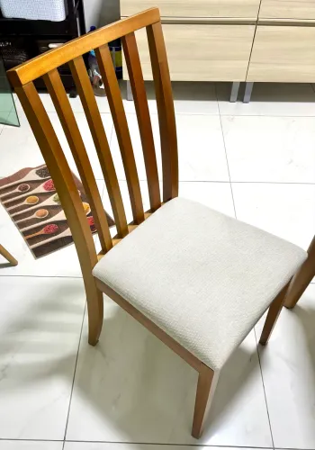 Cadeira de jantar madeira maciça com assento em linho 
