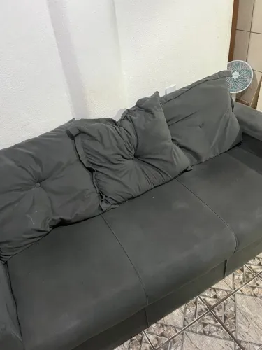 Sofá cinza 3 lugares