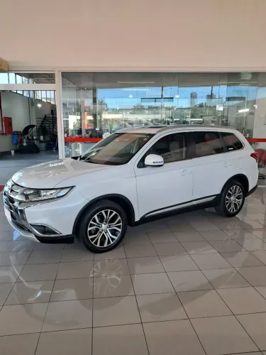Mitsubishi Outlander 2.2 165cv Diesel Aut. 2017