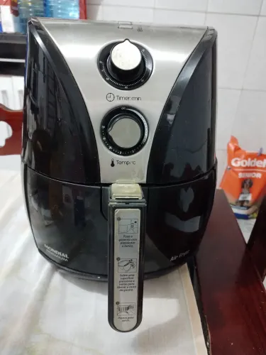 Airfrier Mondial para conserto