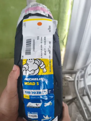 Pneu Moto Michelin Aro 17 Road 5<br><br>120/70r17 58w TI (d)