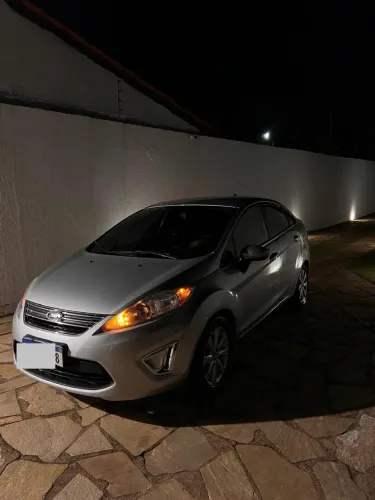 Ford Fiesta Sedan SE 1.6 16V Flex 4P 2013