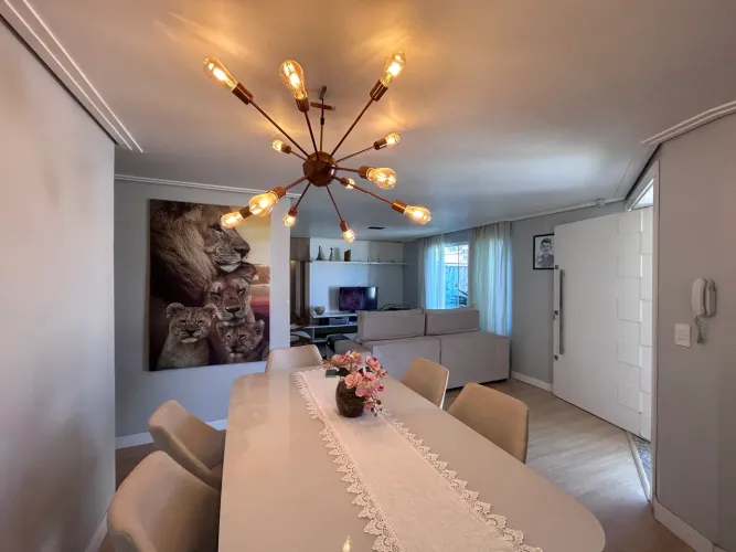 Casa com quintal para venda no Passo dos Fortes!