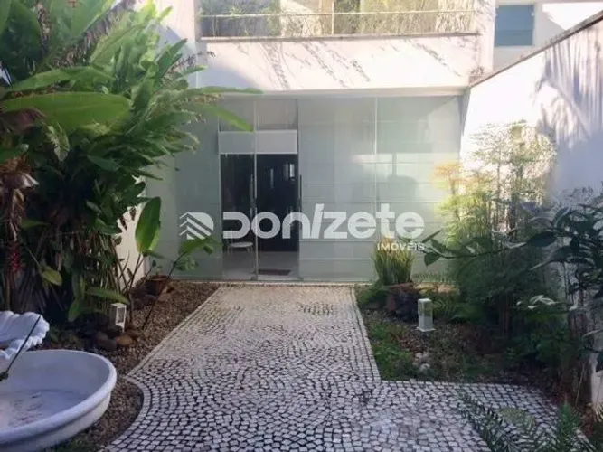Sobrado à venda em Vila Valparaíso, Santo André