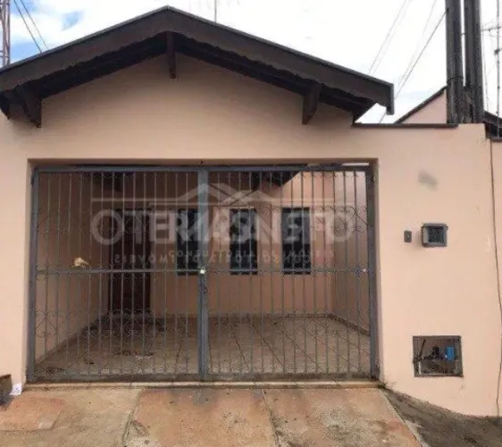 Casa à venda no bairro Parque Primeiro de Maio