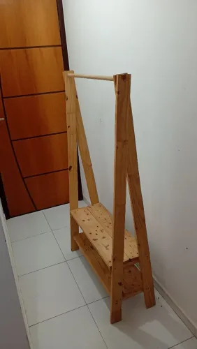 Arara em Pallets com 2 prateleiras