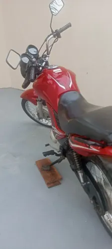 Vendo moto Honda CG 150 FAN 2013/2013, na cor vermelha. Único dono!!