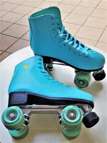 Patins Quad Traxart - Azul Tiffany (Tamanho 39/40 BR)