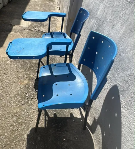 Cadeira iso plastica