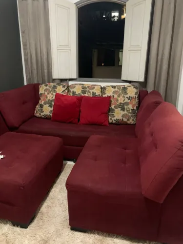 Vendo um jogo de sofá por 1.200 conservado,não faço entrega
