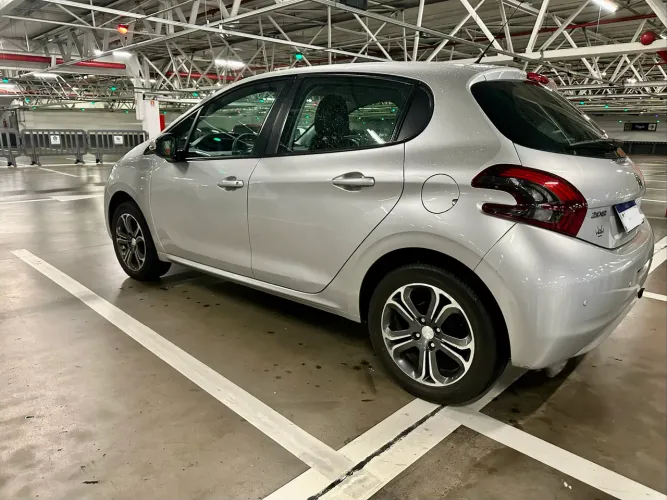 Peugeot 208 Active 1.2 Flex 12V 5P Mec. 2018