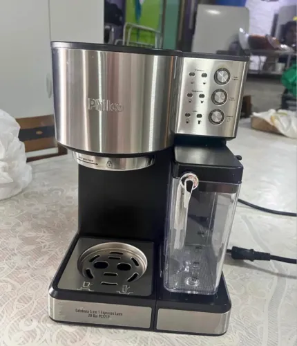 Cafeteira 5 em 1 expresso latte usada
