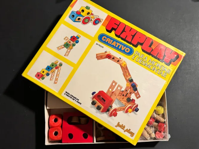 Brinquedo criativo de madeira Fixplay anos 80