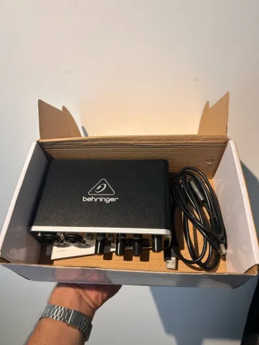 10x SEM JUROS Behringer U-Phoria UMC202HD - Estado de Nova / Funcionando 100%