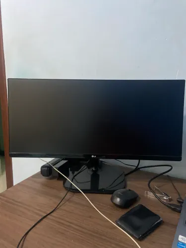 Monitor LG ultrawide 25