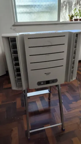 Ar Condicionado de Janela Midea Springer 7.500 BTUs (127V)