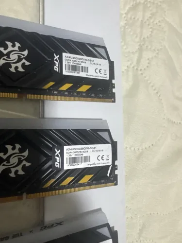 MEMÓRIAS 8GB XPG DDR4 3000 MHz 
