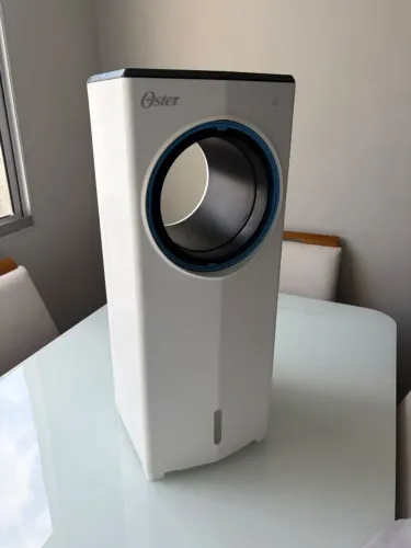 Climatizador de Ar Oster Portátil 4 em 1 - 127V