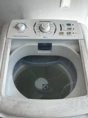 Máquina de lavar roupas 8kg