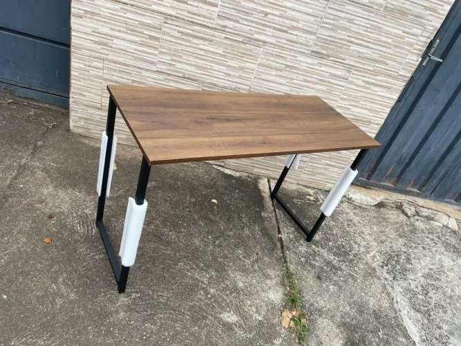 Mesa escrivaninha fabrica metal mdf