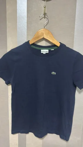 Lacoste Camiseta Infantil TAM 12 anos - Excelente estado