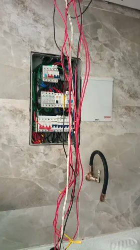 Eletricista de plantão