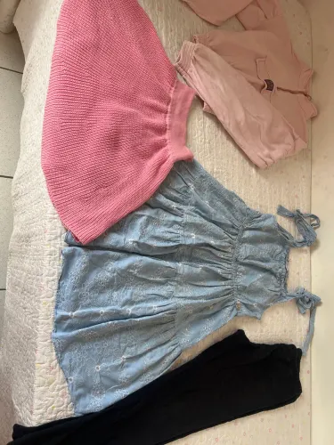 4 peças infantis menina ( 1 marca Momi)