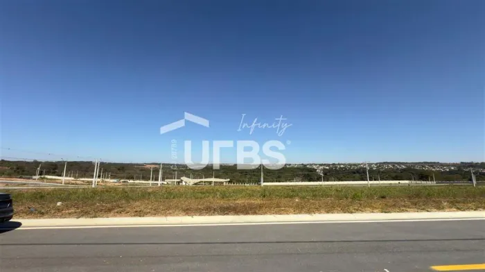 Oportunidade Terreno no Vinhas Flamboyant com 250 metros.