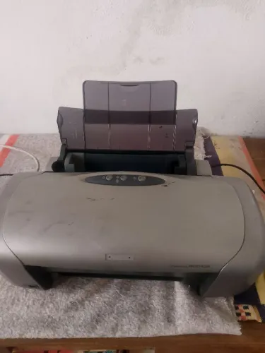 Vendo impressora Epson Stylus photo r220
