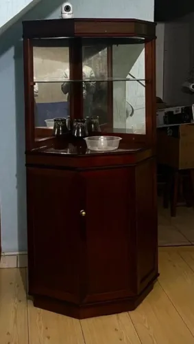 Cristaleira madeira