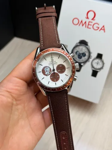 Relógio Omega Speedmaster Snoopy Completo