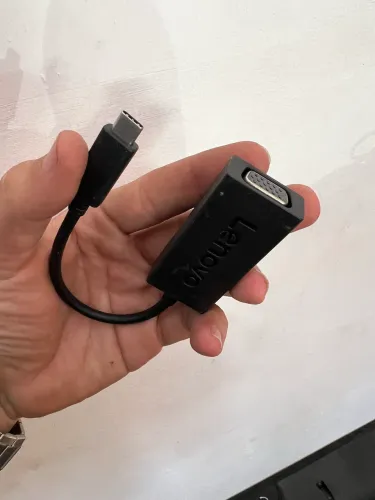 Adaptador Lenovo USB-C para VGA