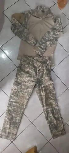 Roupa camuflada