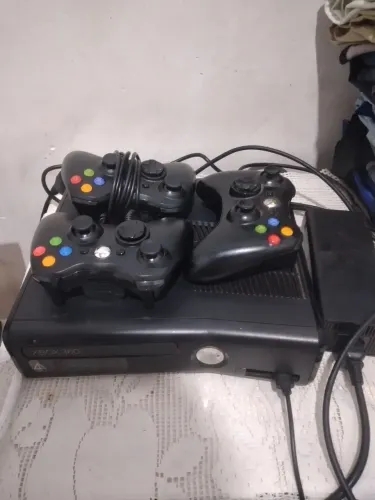 Vendo xbox 360 slim