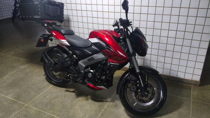 Bajaj Dominar NS200 impecável