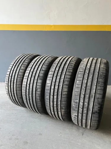 Vendo 4 Pneus Aplus A610 235/50 R18 Seminovos