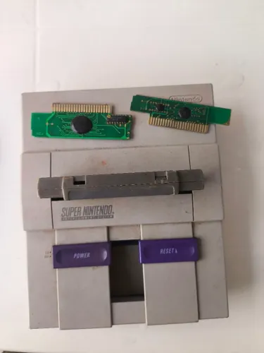 super Nintendo ( retirada de peças) mais cartucho e placa