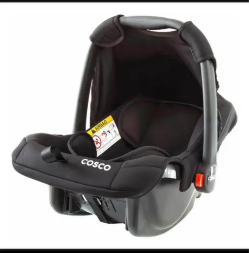 Bebê conforto e cadeirinha 