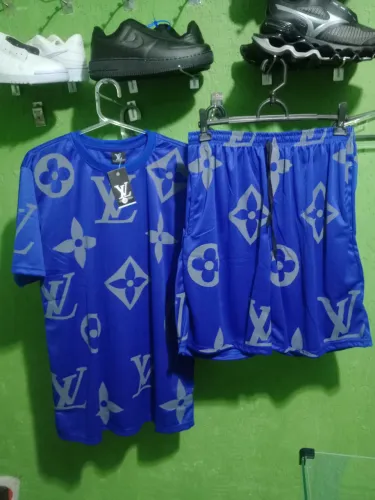 Conjunto camisa e shorts