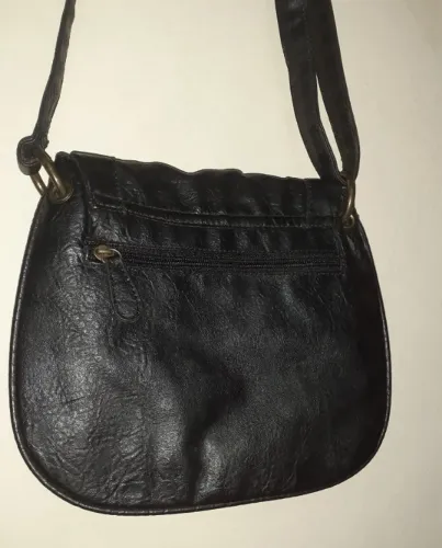 Bolsa transversal feminina de couro legítimo + brinde