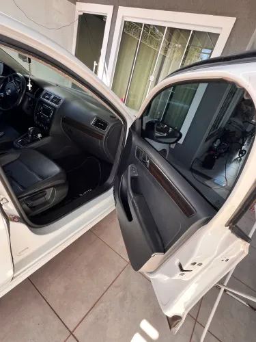 Volkswagen Jetta Comfortline 2.0 T.flex 8V 4P Tipt. 2015