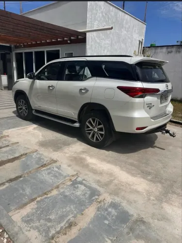Toyota Hilux SW4 SRX 4X4 2.8 TDI 16V Dies. Aut. 2016