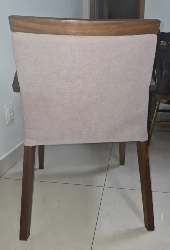 R$ 350,00/ 2 Cadeiras estofadas, rosa antigo, excelente estado de conservação Não entrego