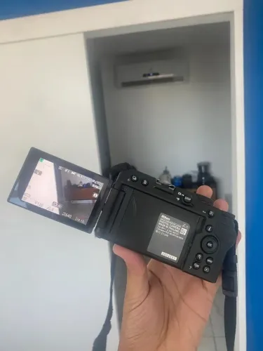 NIKON Z30 + NIKKOR 28mm f/2.8 ORIGINAL ? R$ 5.500