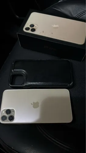 iPhone 11 Pro Max 256gb Dourado